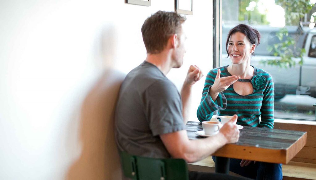 Ein Date im Cafe